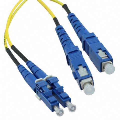 CAF1105014 模块化以太网电缆（RJ45，RJ11）